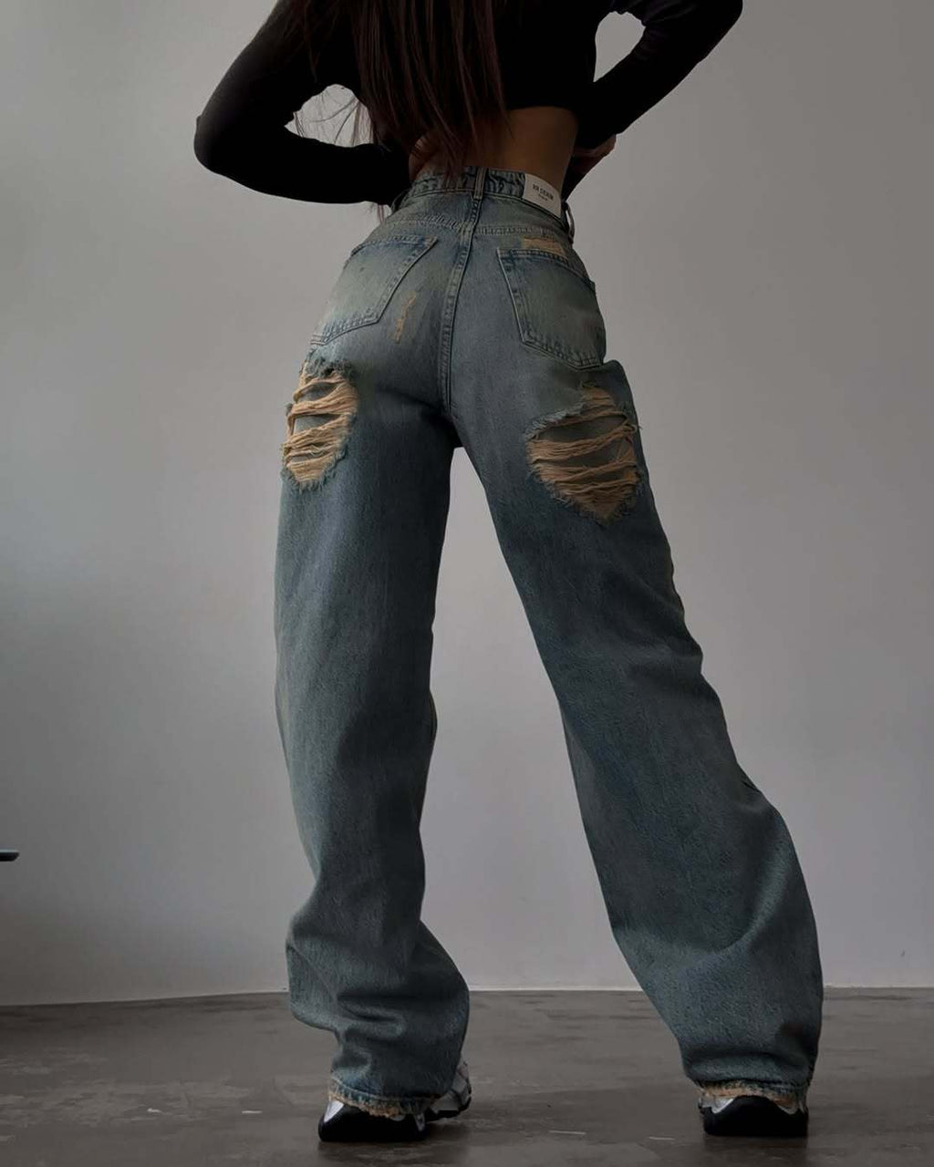 Retro Ripped Design Jeans