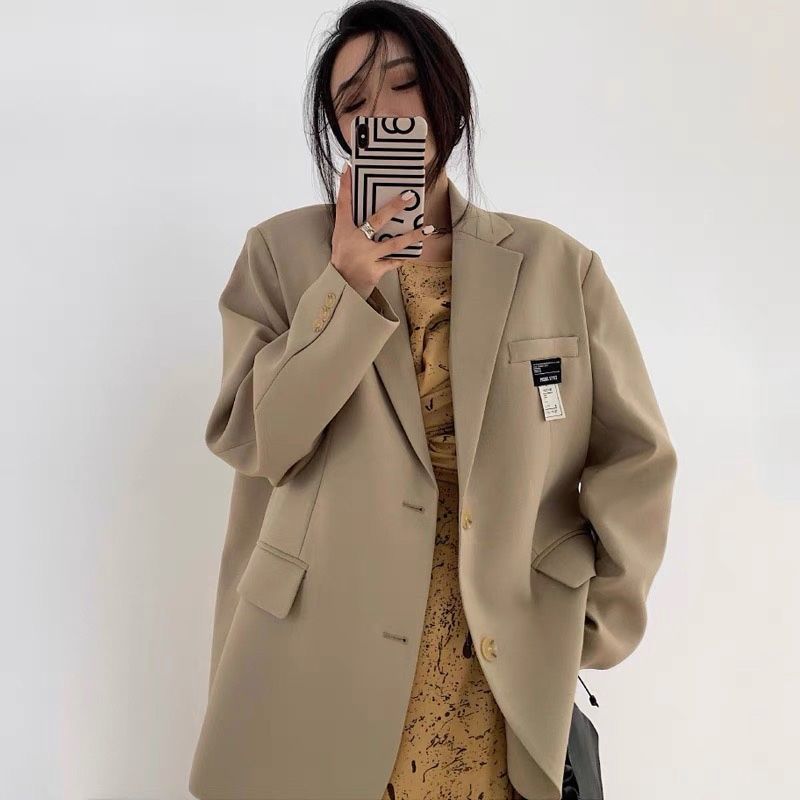 Elegant Flutter Suit